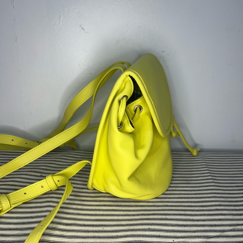 Urban Outfitters Neon Yellow Mini Drawstring Backpack - Picture 3 of 7